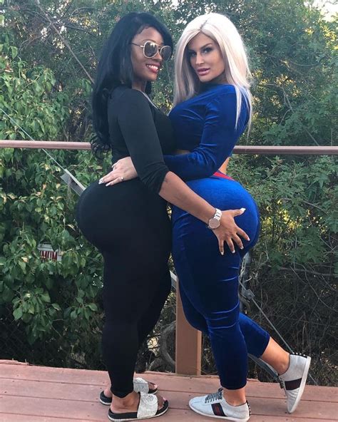 Big Booty TGirls